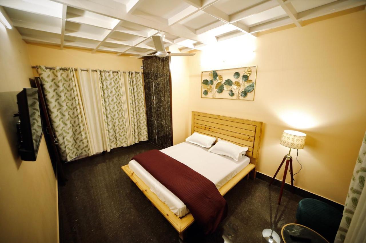 The Location, A Penthouse Hotel Dehradun Exterior photo